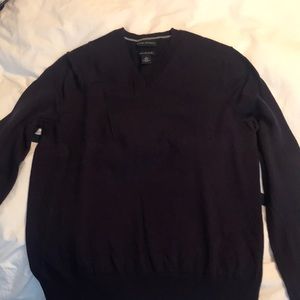 Men’s purple sweater